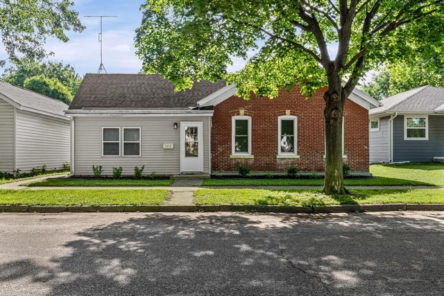 1112 11th STREET S, La Crosse, WI 54601