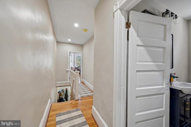 463 W EARLHAM TER, Philadelphia, PA 19144