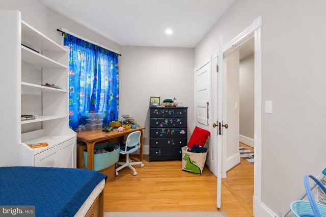 463 W EARLHAM TER, Philadelphia, PA 19144