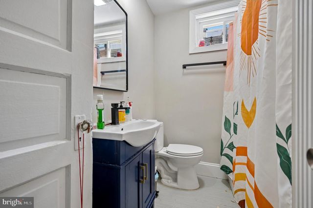 463 W EARLHAM TER, Philadelphia, PA 19144