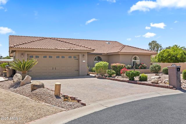 9443 E LAWNDALE Place, Sun Lakes, AZ 85248
