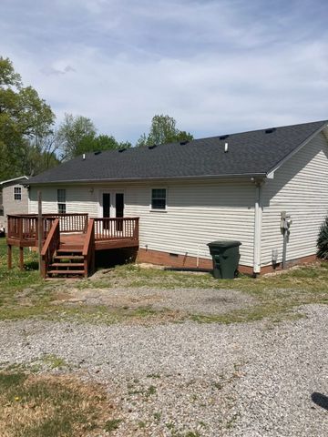 100 Sharon Dr, Portland, TN 37148