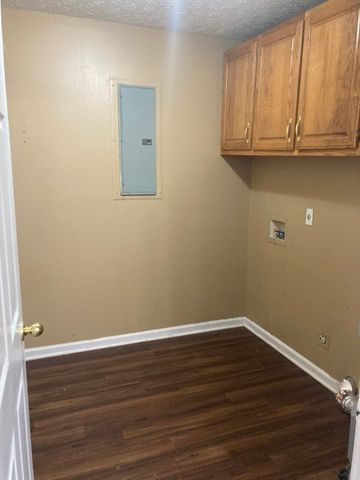 100 Sharon Dr, Portland, TN 37148