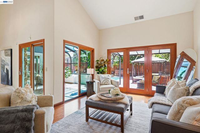 1312 Pegan Cmn, Livermore, CA 94550