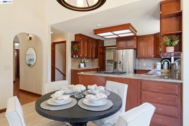 1312 Pegan Cmn, Livermore, CA 94550