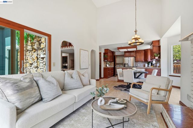 1312 Pegan Cmn, Livermore, CA 94550