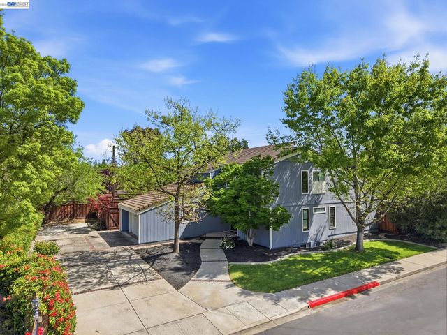 1312 Pegan Cmn, Livermore, CA 94550