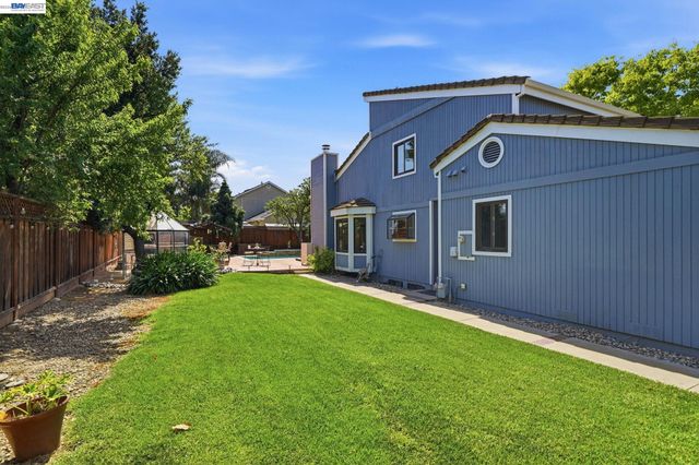 1312 Pegan Cmn, Livermore, CA 94550