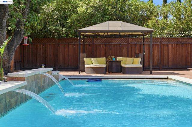 1312 Pegan Cmn, Livermore, CA 94550