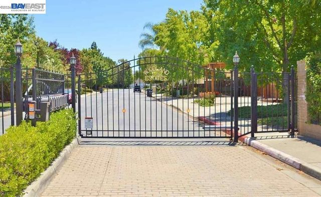 1312 Pegan Cmn, Livermore, CA 94550