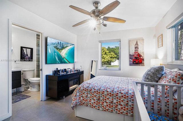 2923 Madison Street, Hollywood, FL 33020