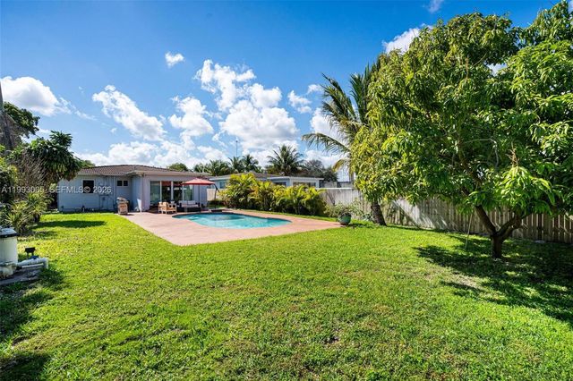 2923 Madison Street, Hollywood, FL 33020