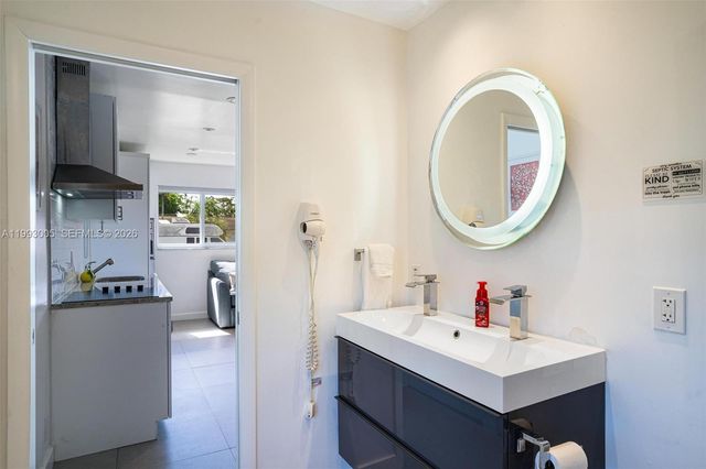 2923 Madison Street, Hollywood, FL 33020
