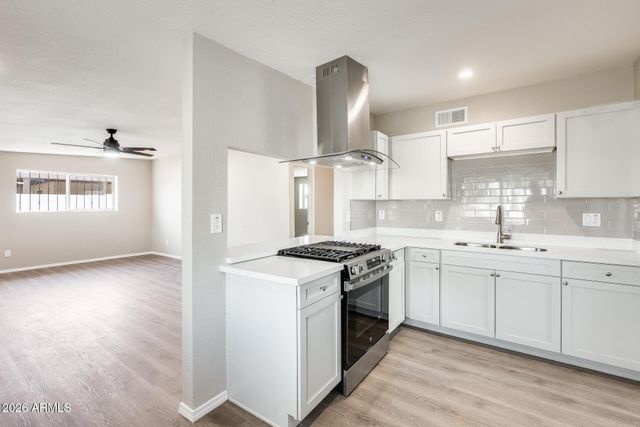 2739 W HAZELWOOD Street, Phoenix, AZ 85017