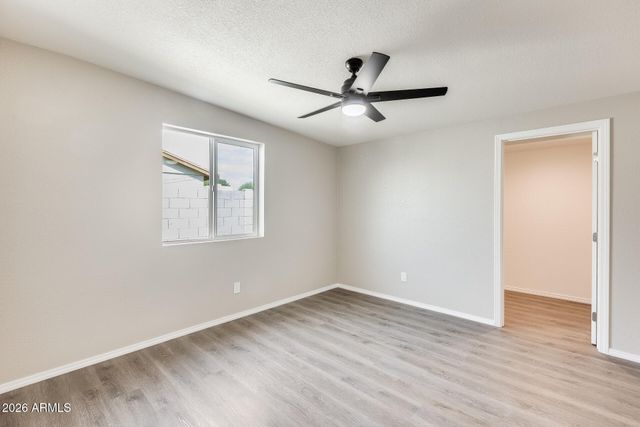 2739 W HAZELWOOD Street, Phoenix, AZ 85017