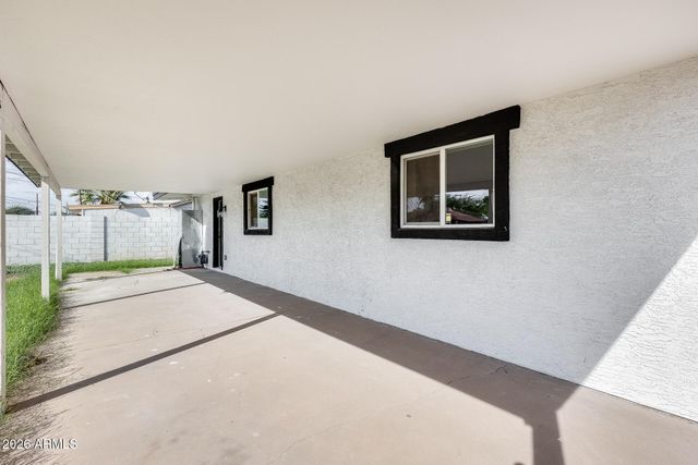 2739 W HAZELWOOD Street, Phoenix, AZ 85017