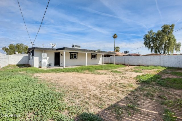 2739 W HAZELWOOD Street, Phoenix, AZ 85017