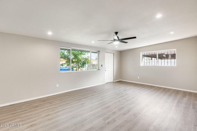 2739 W HAZELWOOD Street, Phoenix, AZ 85017