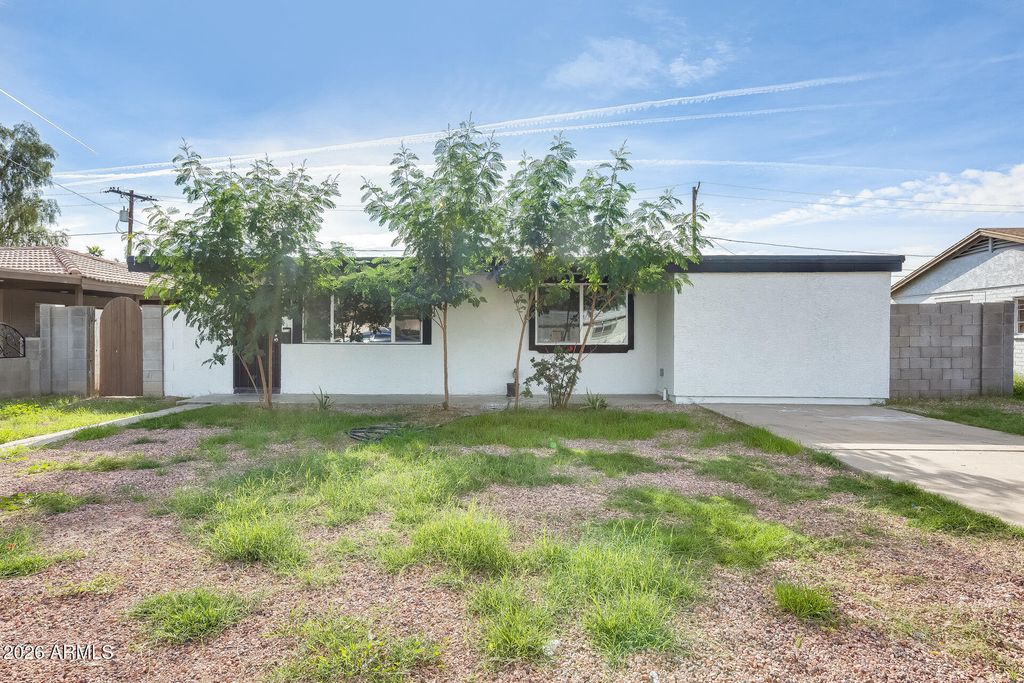 2739 W HAZELWOOD Street, Phoenix, AZ 85017