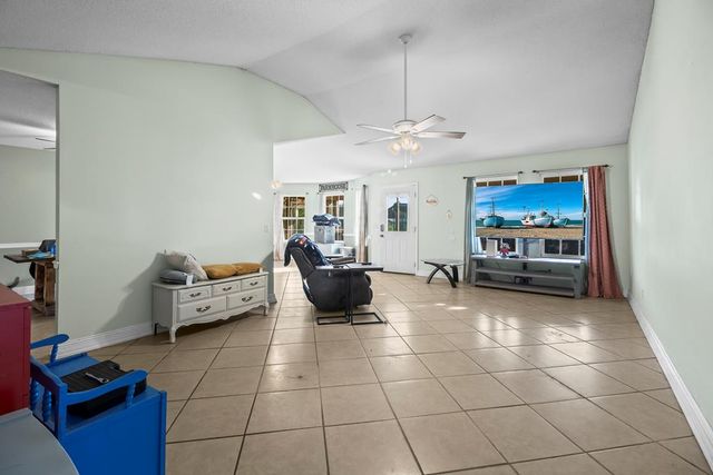 613 Collins Road, Dothan, AL 36305