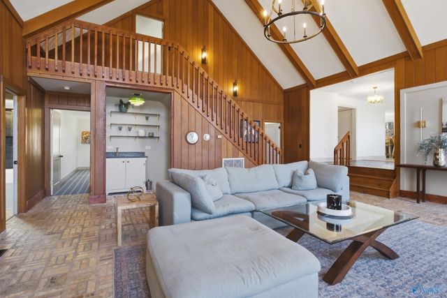 7705 Foxfire Drive SE, Huntsville, AL 35802