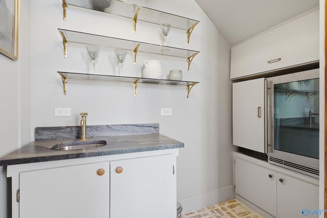 7705 Foxfire Drive SE, Huntsville, AL 35802