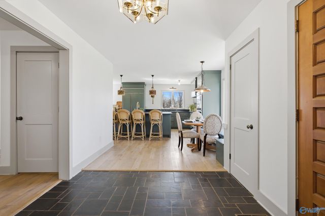 7705 Foxfire Drive SE, Huntsville, AL 35802