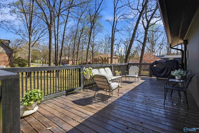 7705 Foxfire Drive SE, Huntsville, AL 35802