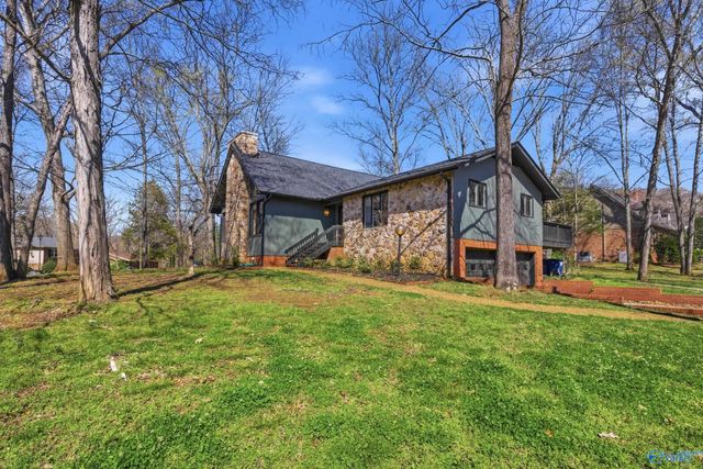 7705 Foxfire Drive SE, Huntsville, AL 35802