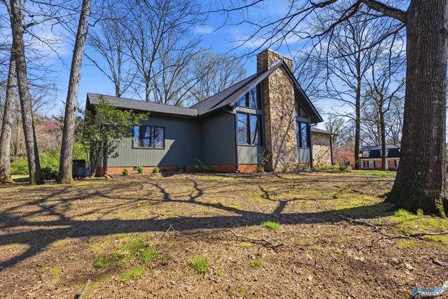 7705 Foxfire Drive SE, Huntsville, AL 35802