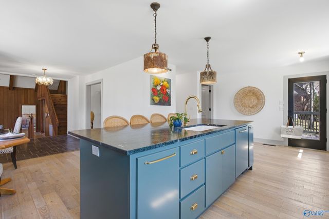 7705 Foxfire Drive SE, Huntsville, AL 35802