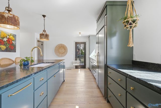 7705 Foxfire Drive SE, Huntsville, AL 35802