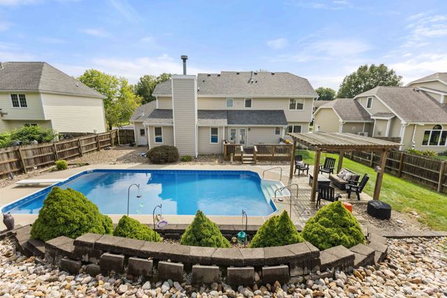 2421 Park Drive, West Des Moines, IA 50265