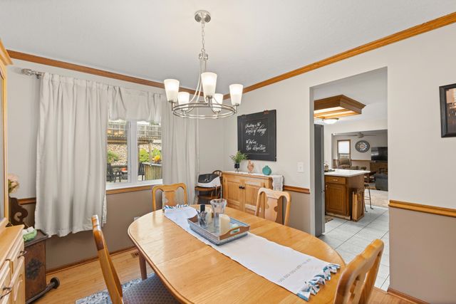 2421 Park Drive, West Des Moines, IA 50265