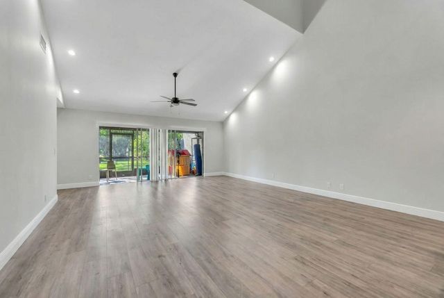 20824 Boca Ridge Drive N, Boca Raton, FL 33428