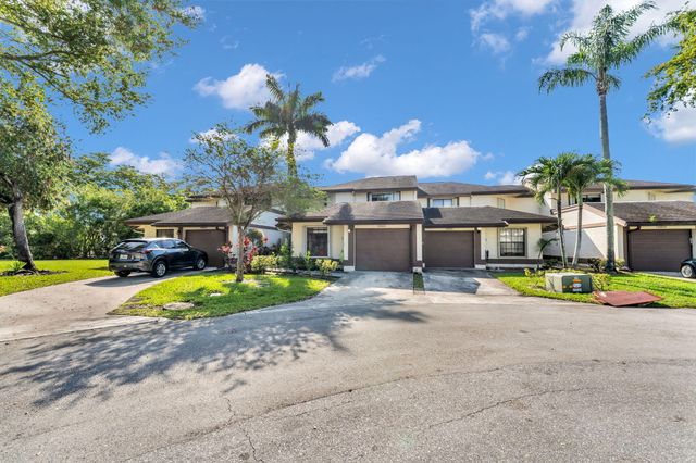 20824 Boca Ridge Drive N, Boca Raton, FL 33428