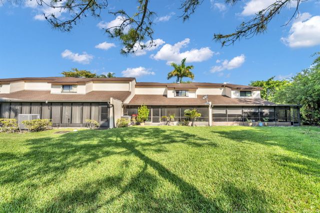 20824 Boca Ridge Drive N, Boca Raton, FL 33428