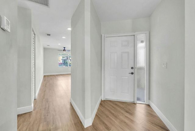 20824 Boca Ridge Drive N, Boca Raton, FL 33428