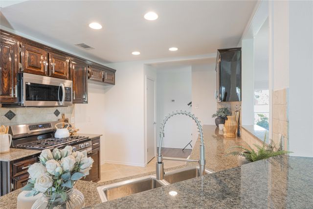 1734 Sterling Lane, Lewisville, TX 75067