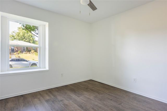 1734 Sterling Lane, Lewisville, TX 75067
