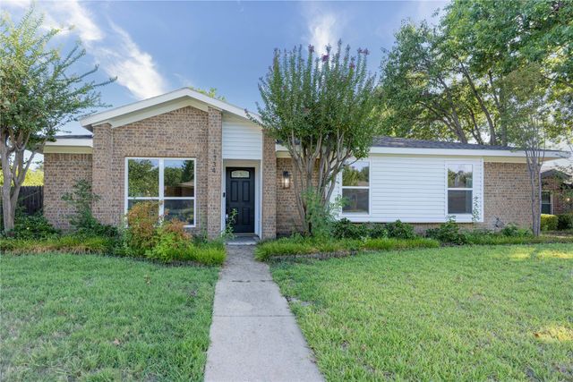 1734 Sterling Lane, Lewisville, TX 75067