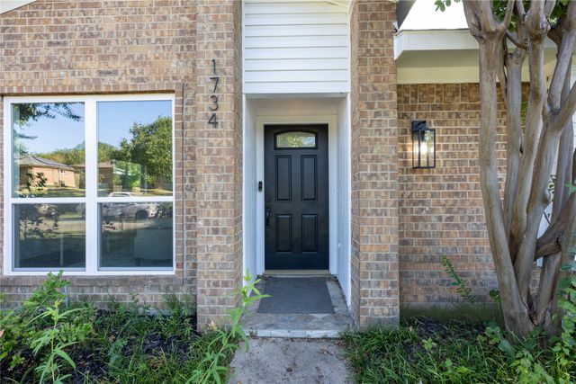 1734 Sterling Lane, Lewisville, TX 75067