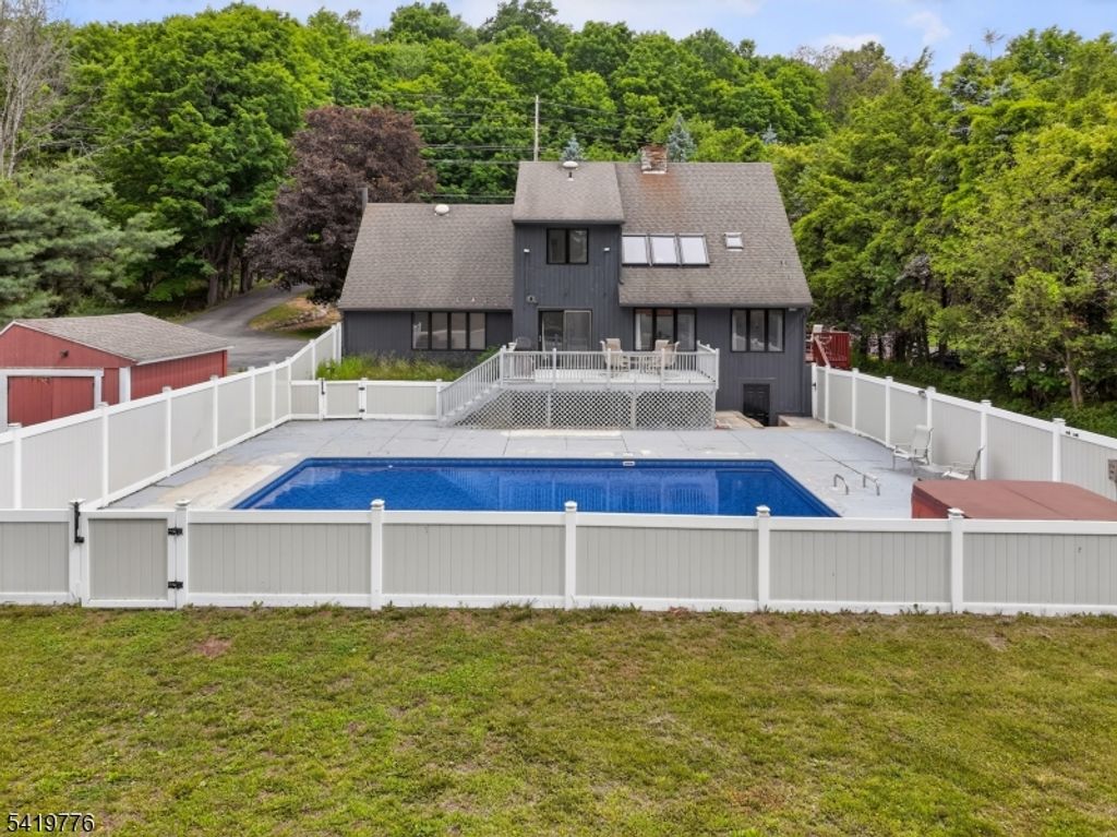 79 Clark Rd, Wantage Twp., NJ 07461