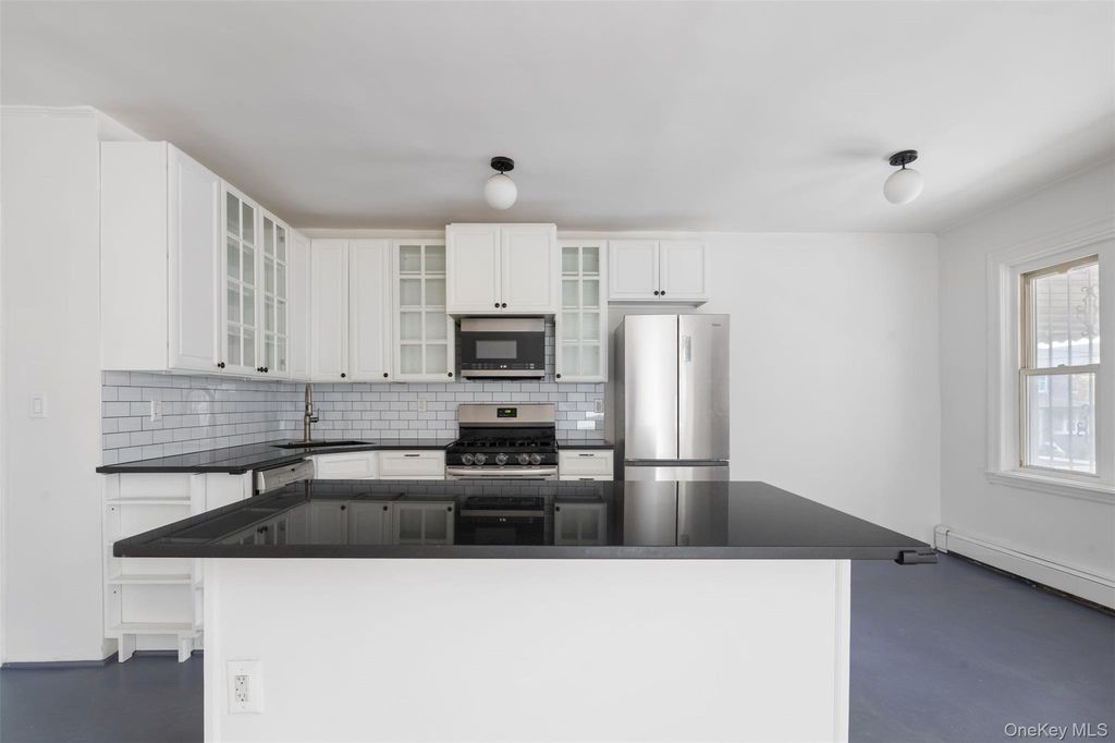 1902 Hone Avenue, Bronx, NY 10461 — photo 3