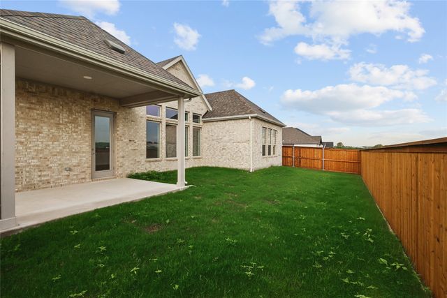 305 Fire Blade Drive, Aledo, TX 76008