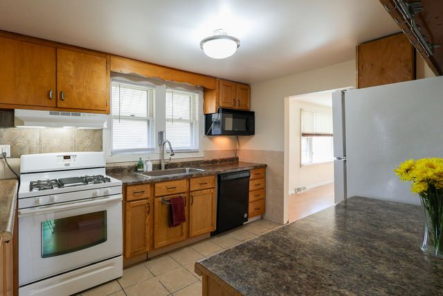 2405 ERIE Street, River Grove, IL 60171