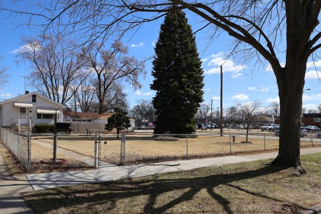 2405 ERIE Street, River Grove, IL 60171