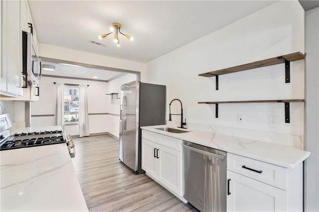 1525 Paces Ferry North Dr SE, Smyrna, GA 30080