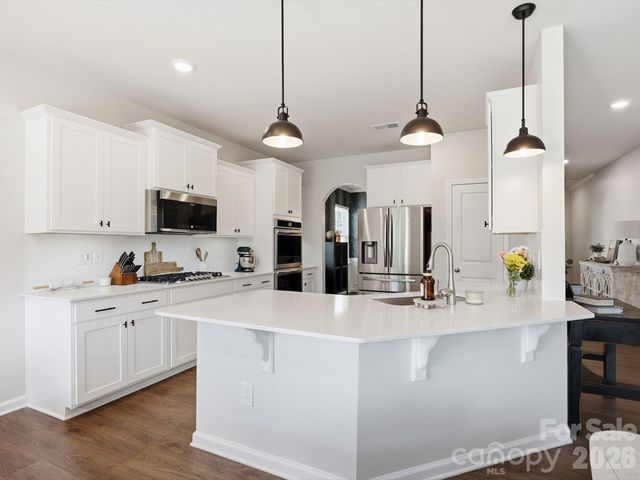 1174 Narrowmouth Court, Lancaster, SC 29720