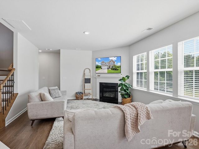 1174 Narrowmouth Court, Lancaster, SC 29720